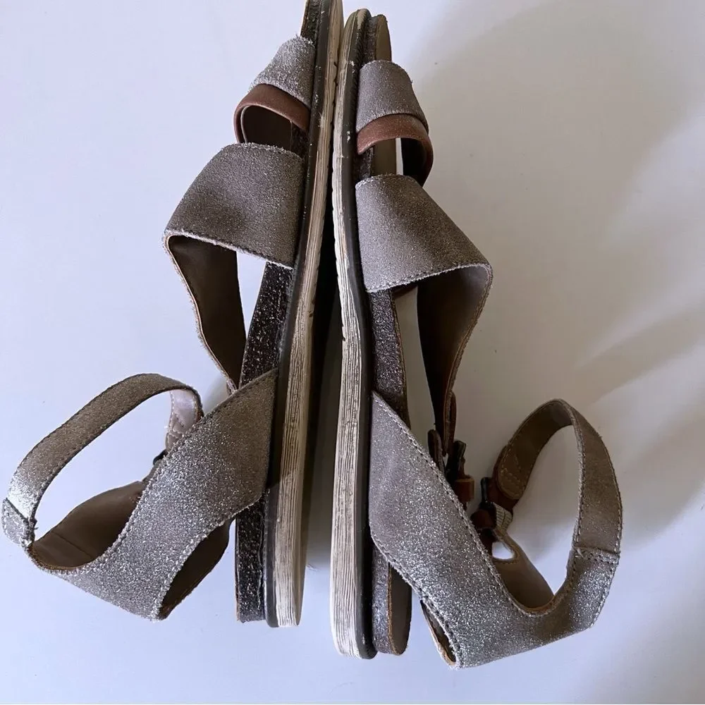 OTBT 'March On' Sandals Size 9.5